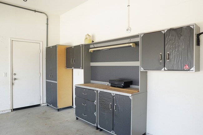 Building Photo - 79882 Viento Dr
