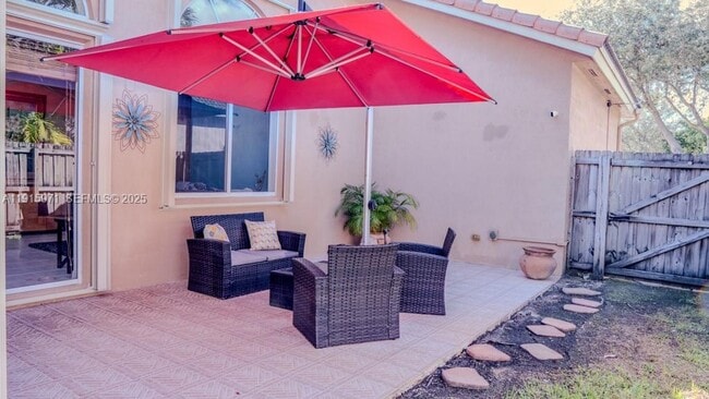 Building Photo - 1701 SE 17th Ave