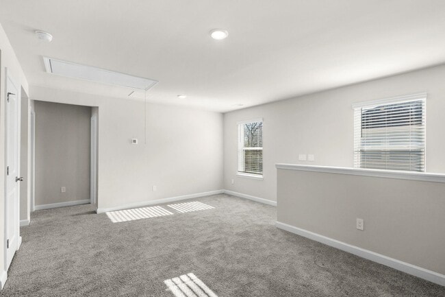 Building Photo - 2048 Copper Crk Lp