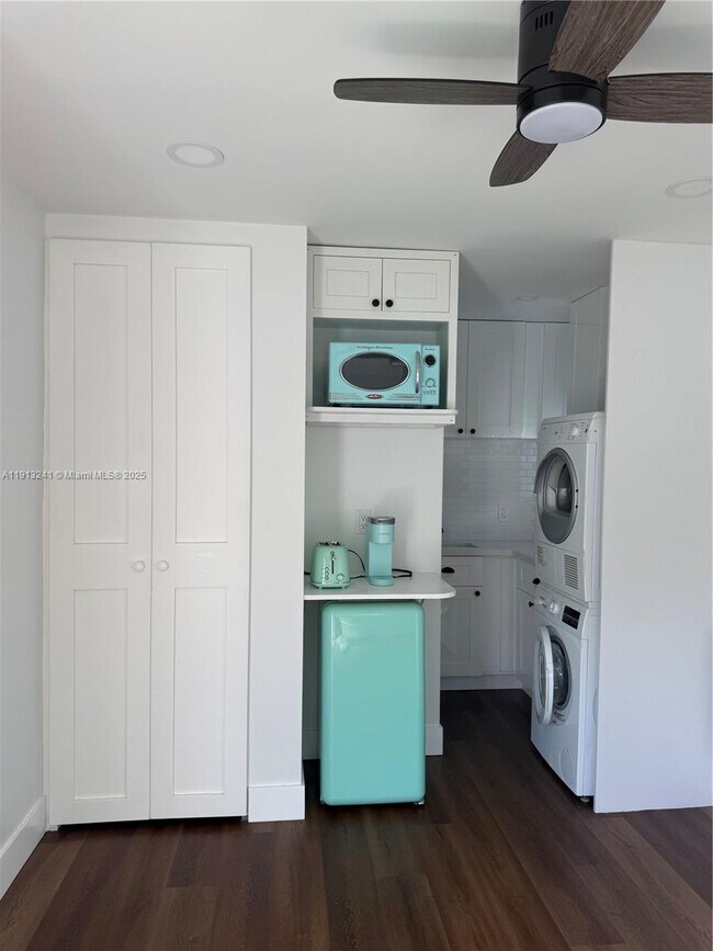 Building Photo - 5636 NW 4th Ave