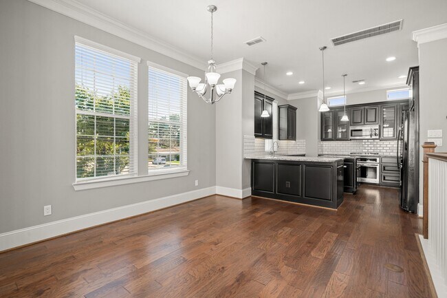 Building Photo - 6703 Highclere Manor Ln