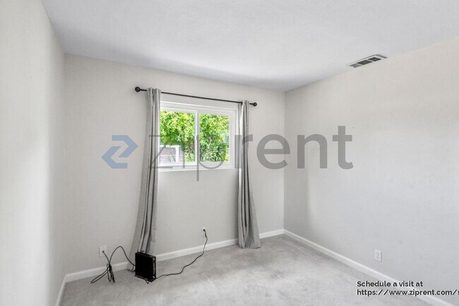 Building Photo - 8367 Cavalier Ln