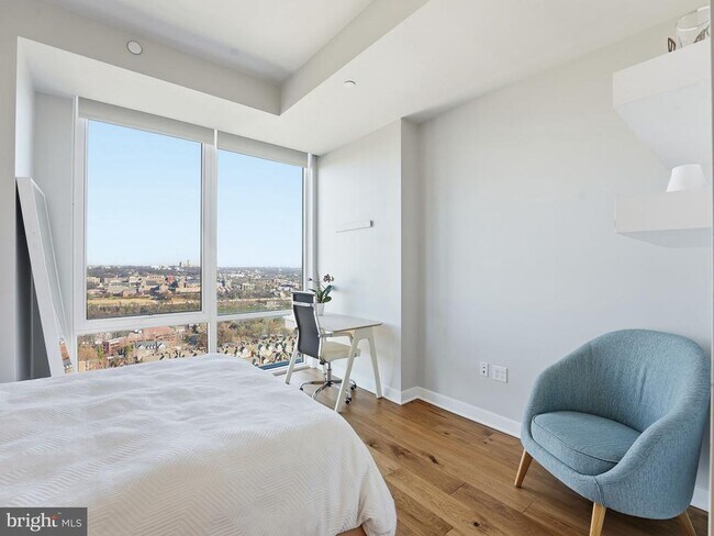 Building Photo - 1781 N Pierce St