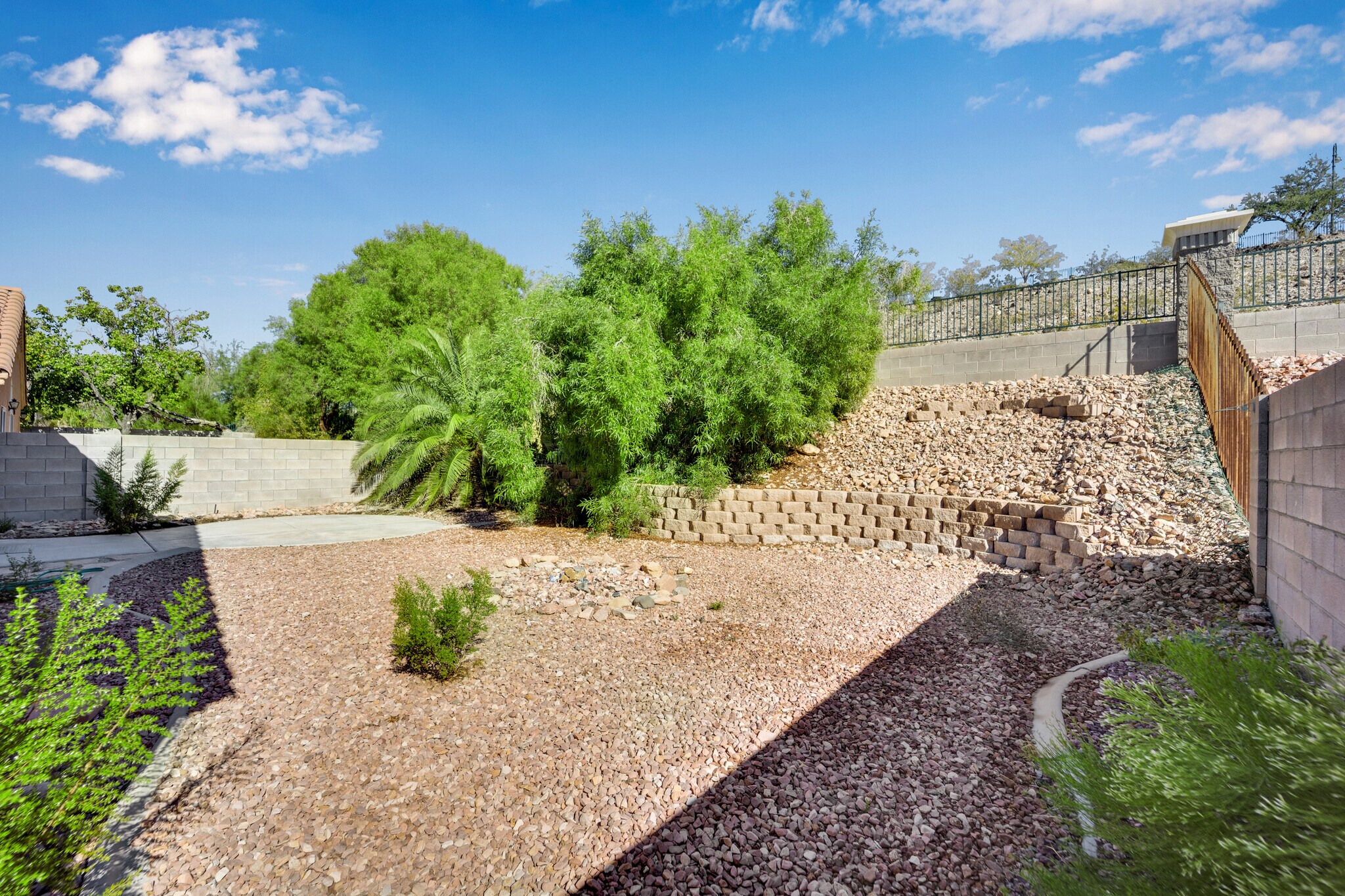 Building Photo - 1542 Misty Sky Dr