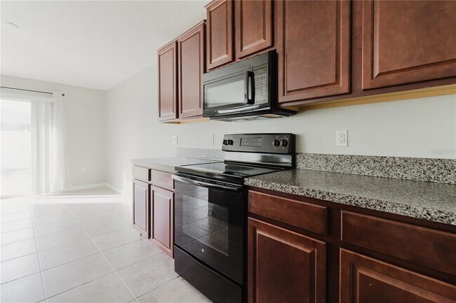 Building Photo - 304 Cascade Bend Dr