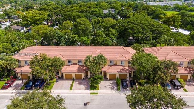 Building Photo - 3237 NW 32nd Terrace