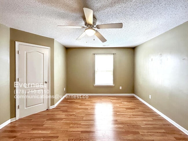 Building Photo - 1406 Bayrose Cir