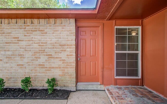 Building Photo - 17411 S Yorkglen Dr