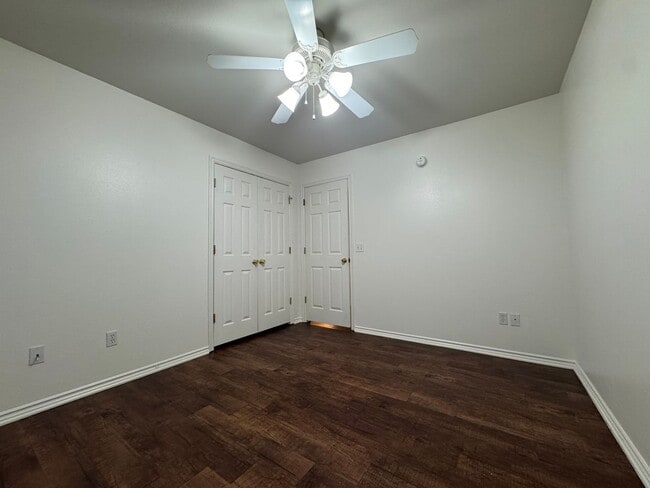 Building Photo - ***1584 Willowbrook Drive***