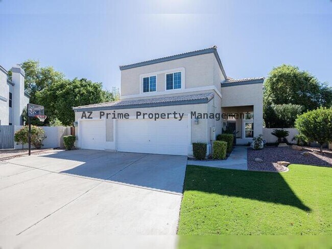 Primary Photo - 1343 E Beacon Dr