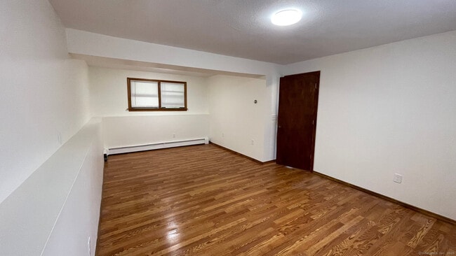 Building Photo - 188 Moore Dr