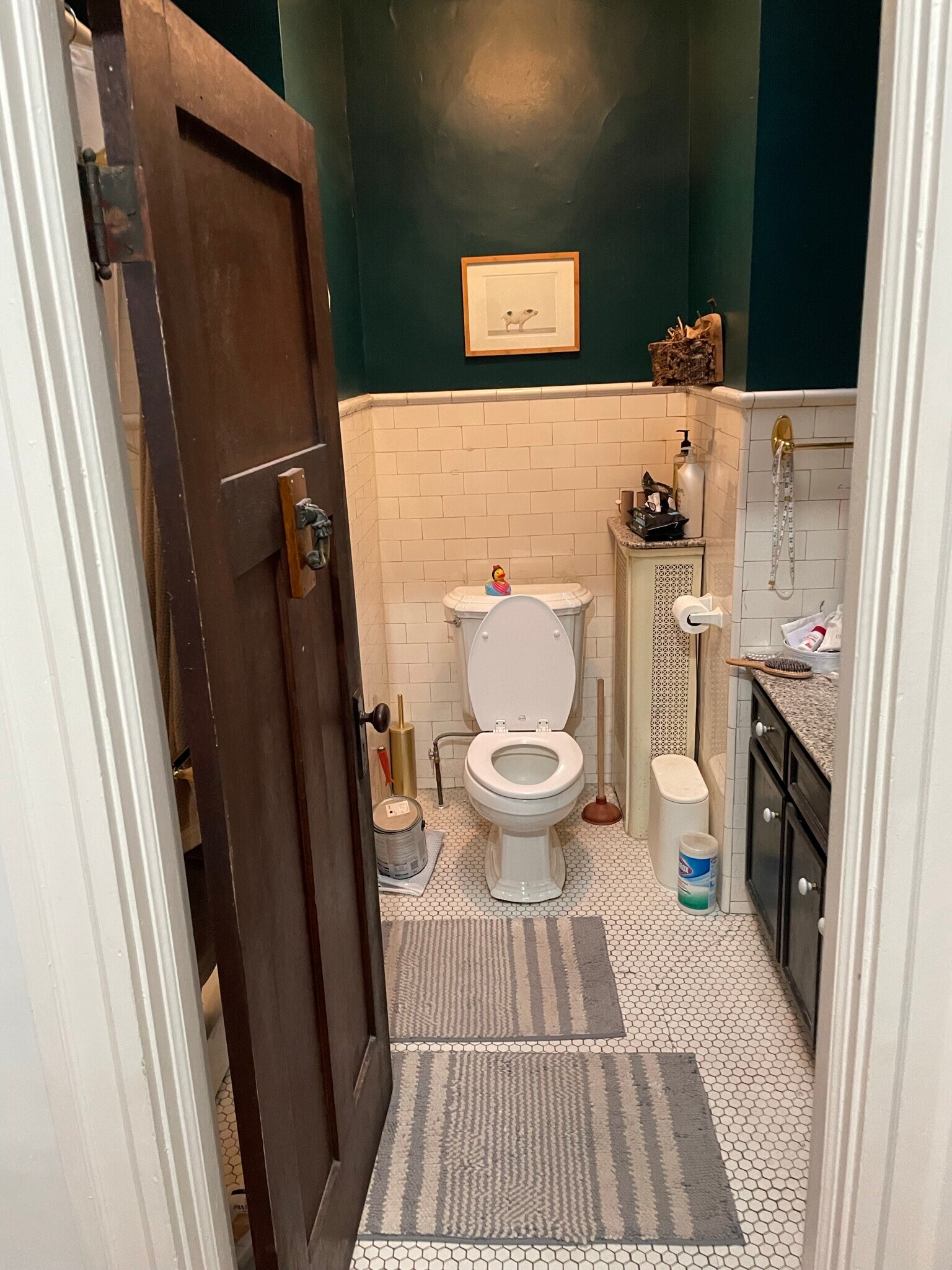 2nd Floor Full Bathroom with Tub-shower - 103 E 32nd St