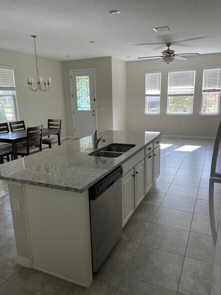 Building Photo - 13309 Gorgona Isle Dr