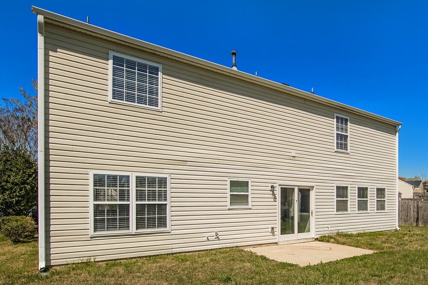 Building Photo - 3323 Baseline Rd