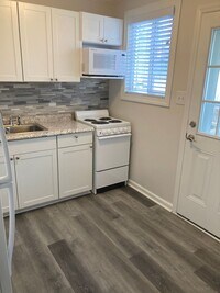 Building Photo - 520 N Tremont Dr