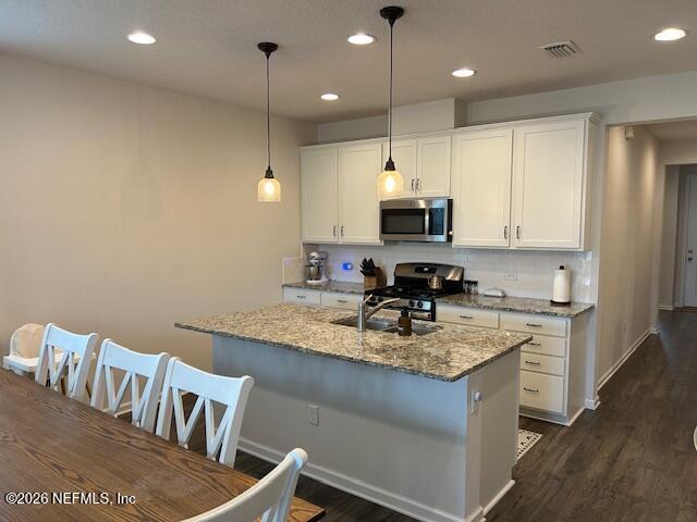 Building Photo - 2905 Farmall Dr