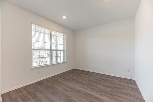 Building Photo - 6016 Heritage Creek Ln