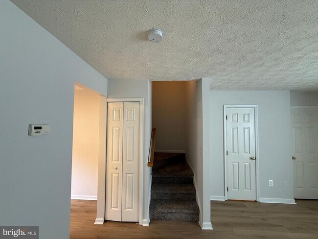 Building Photo - 10506 Boxmeer Ct