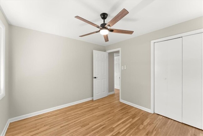 Building Photo - 3524 Brookfield Ln