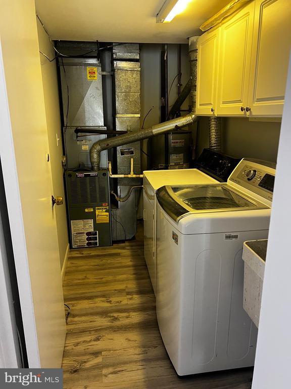 Building Photo - 1756 Hybrid Pl