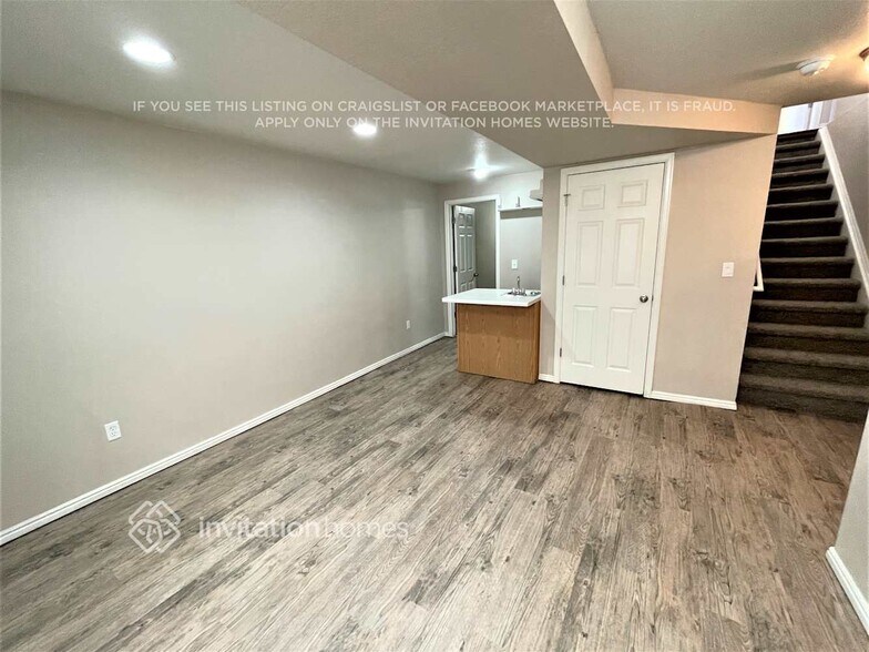 Building Photo - 8793 Katherine Ct
