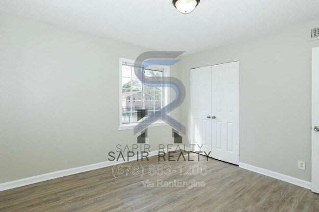 Building Photo - 2065 Alison Ct SW