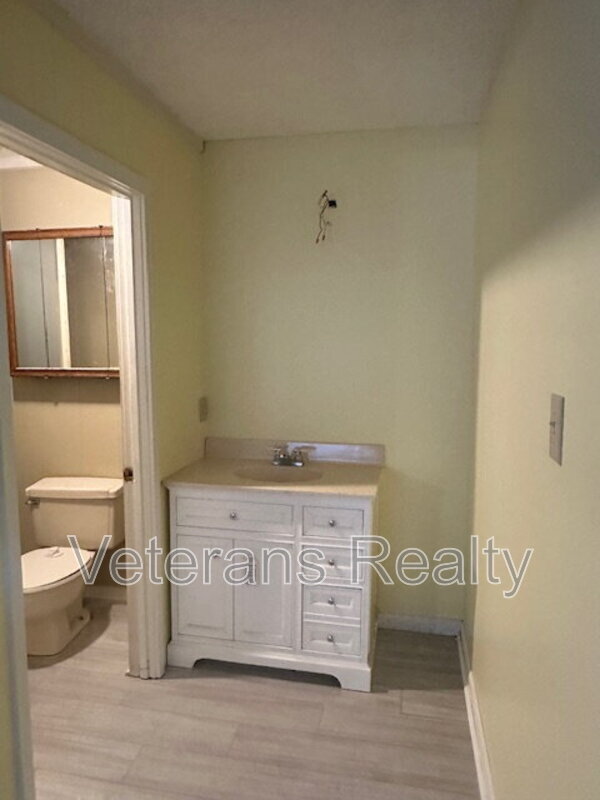 Building Photo - 19136 Pineville Rd