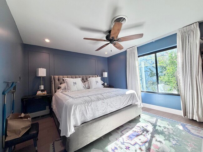 Building Photo - 205 McPherson Dr