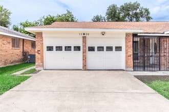 Building Photo - 11026 Sandstone St