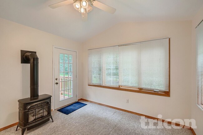 Building Photo - 18829 147th St NW