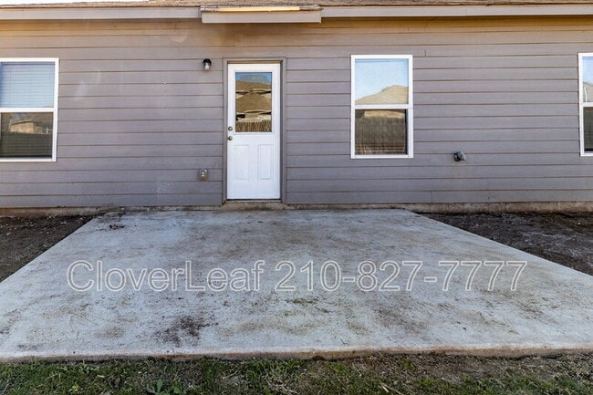 Building Photo - 7415 Marina Del Rey