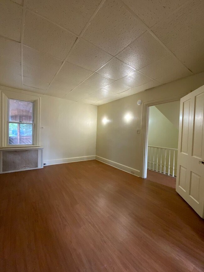 Building Photo - 116 Nevin St