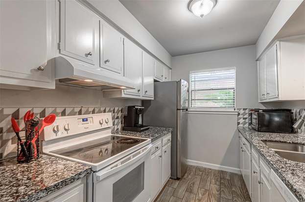 Building Photo - 2471 Briarwest Blvd