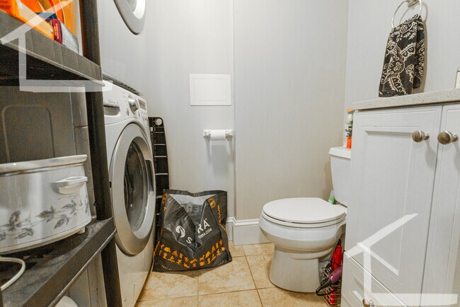 Building Photo - 15 Gordon St