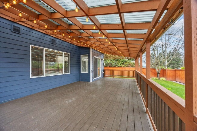 Building Photo - This beautiful light filled home offers 4-bedroom, 2.5-bathroom, 2-story home is 2,030 square fee...