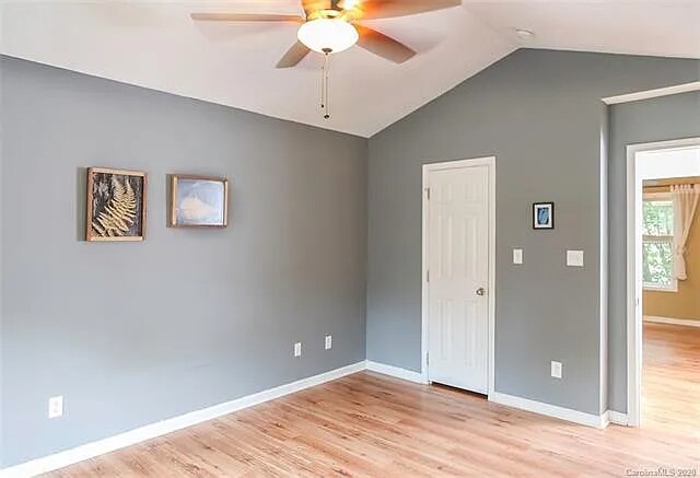 Building Photo - 1 Dogwood Ln