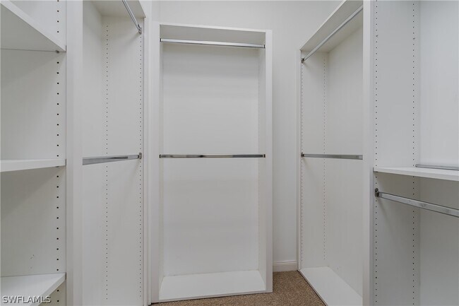 Building Photo - 28700 Alessandria Cir