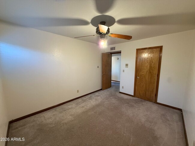 Building Photo - 1753 E Gable Ave