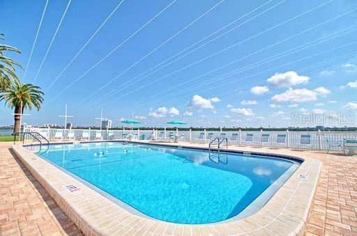 Building Photo - 851 Bayway Blvd