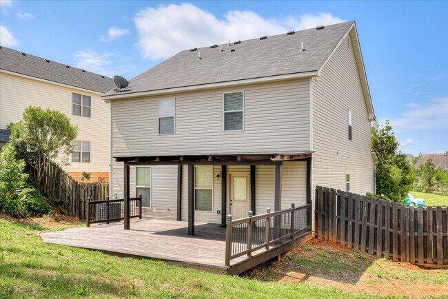 Building Photo - 476 Lory Ln