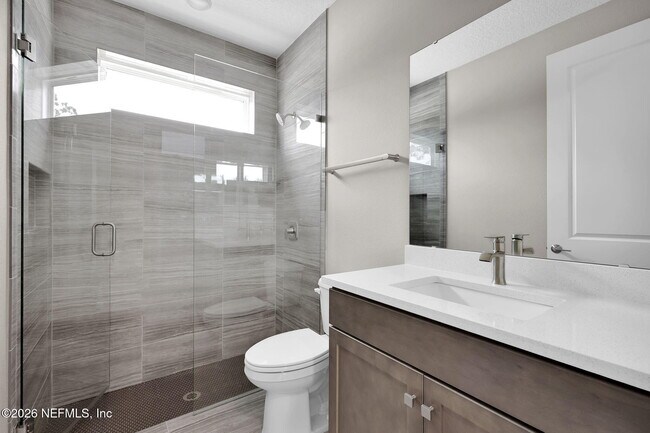 Building Photo - 202 Sutton Dr