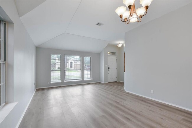 Building Photo - 1810 Coral Dr