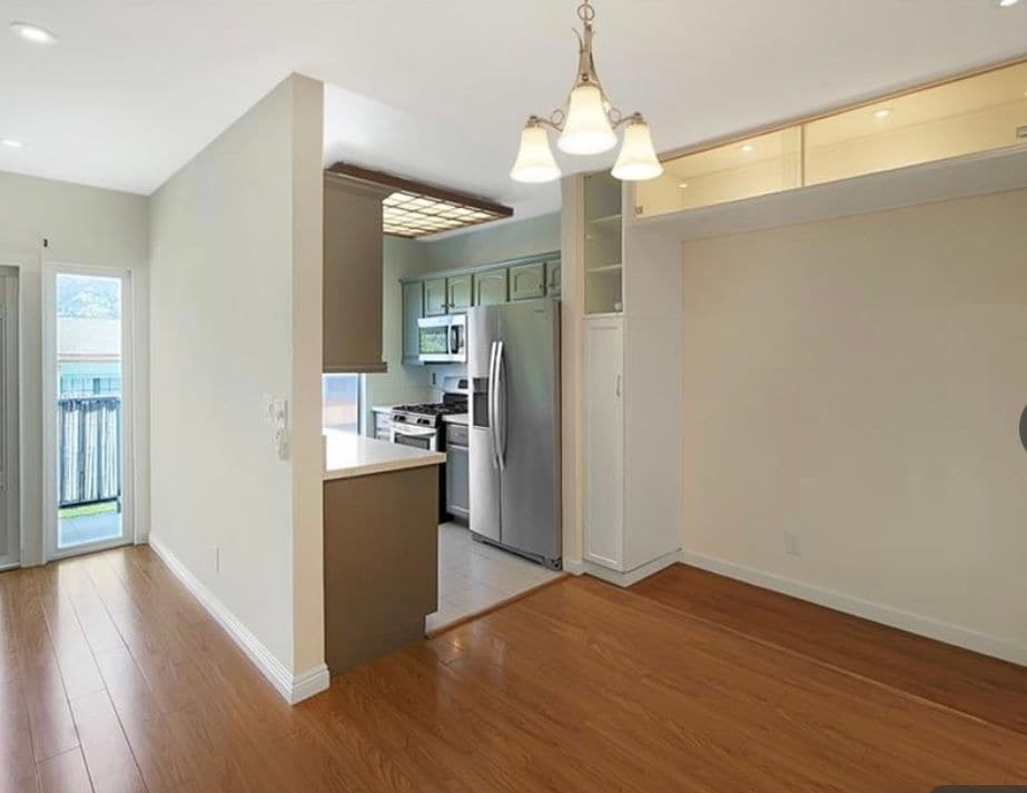 Building Photo - 409 Burchett St