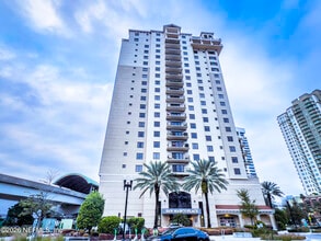 Building Photo - 1478 Riverplace Blvd