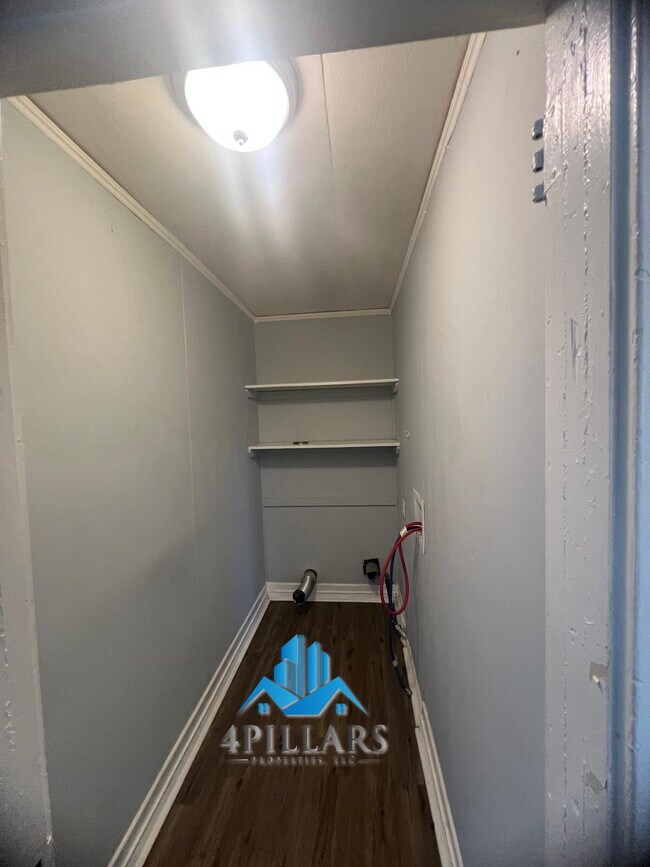 Building Photo - Charming 2 Bedroom Duplex in La Porte with Spacious Layout and Prime Location