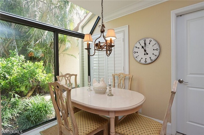Building Photo - 6810 Sand Pointe Cir