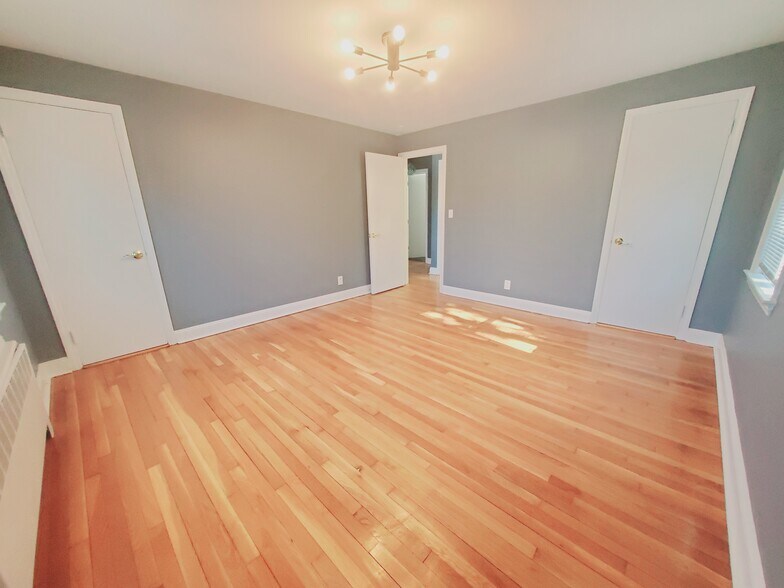 Building Photo - 663 High Ridge Rd