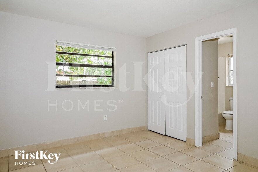 Building Photo - 3453 NW 191st St