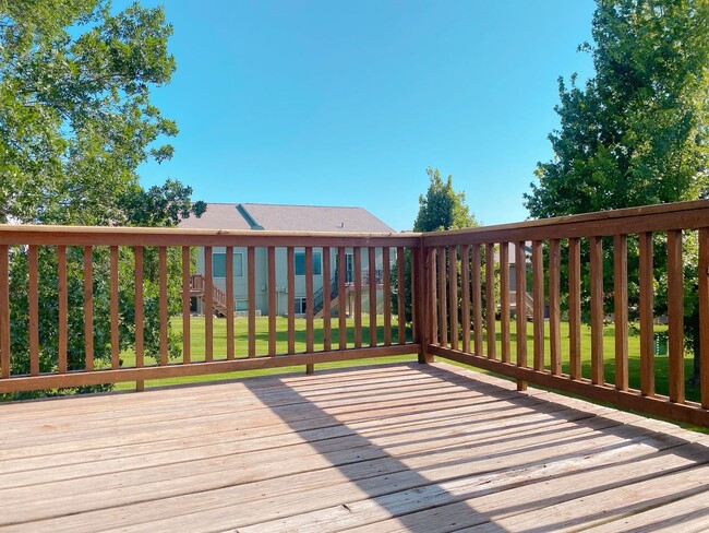 Building Photo - Beautiful 3 bed, 2 bath house at $2095 *PR...