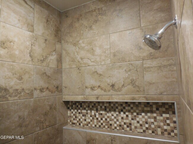 Building Photo - 7316 Glacier Dr